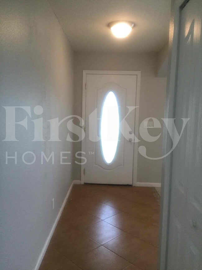 Photo - 662 SW Sandbar Terrace