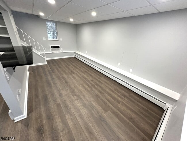 Photo - 236 Kinnelon Rd