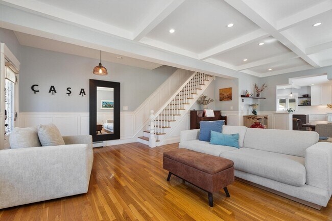 Photo - 129 Washington St