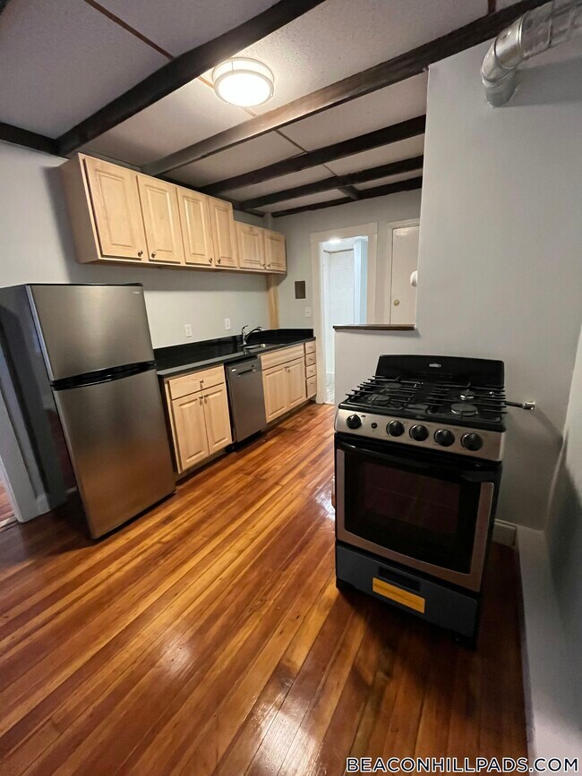 Photo - 232 Cambridge St Unidad 4