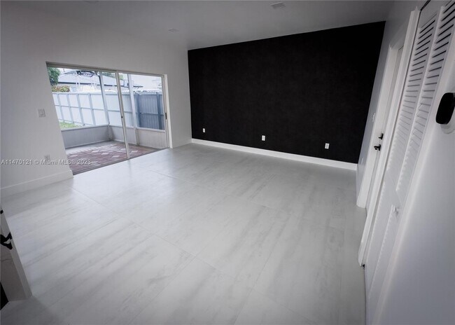 Photo - 14789 SW 142nd St