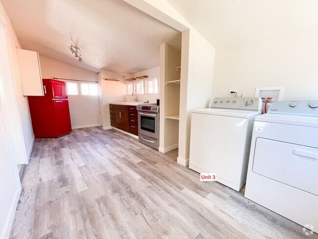Building Photo - 1590 Tamarac St Rental