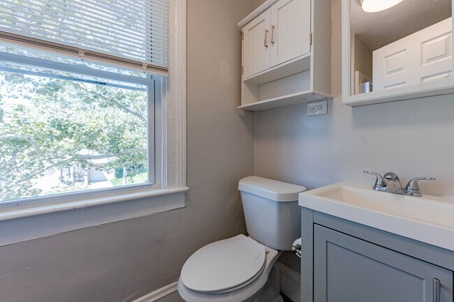5515 Bridge Ave Unit 5515 Bridge Up