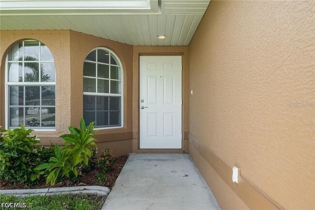 Building Photo - 4522 SW 7th Pl
