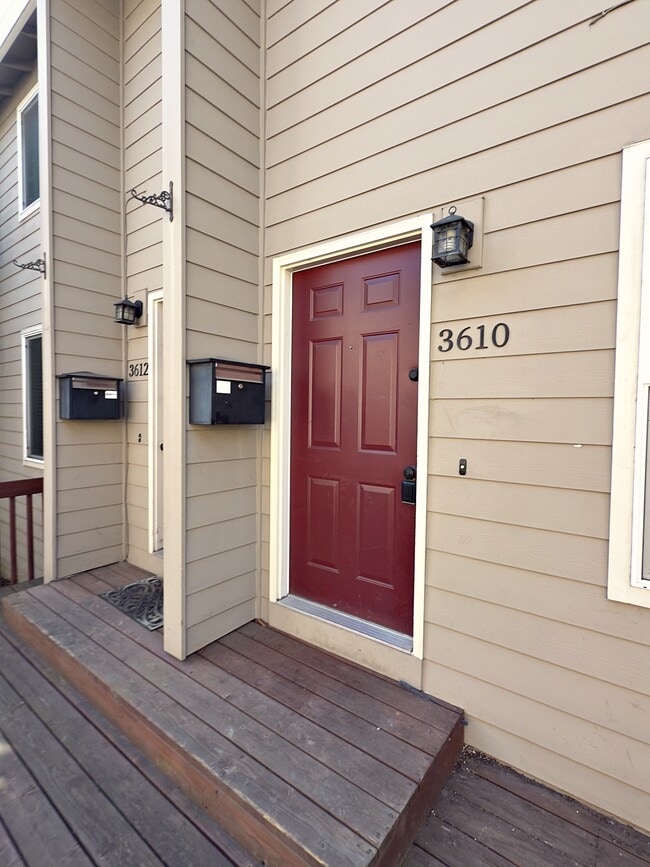 Photo - 3610 S Kelly Ave