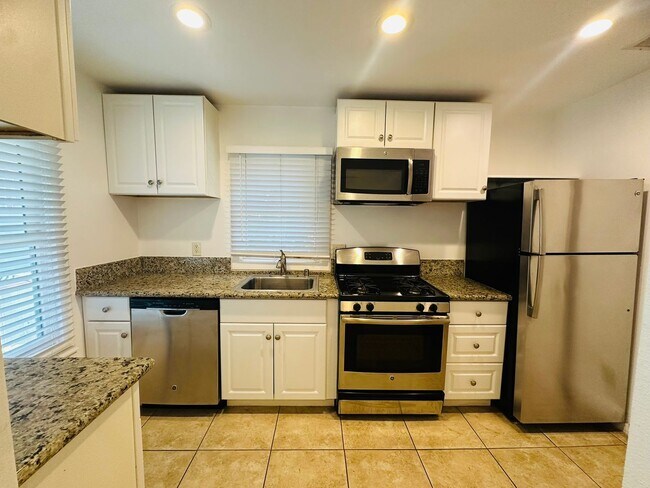 Photo - Come View This Perfect 2 Bedroom 1 Bath Located In the Heart of Downtown!!