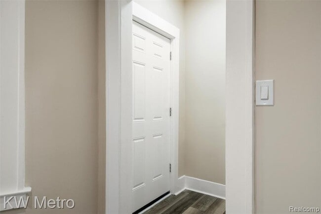 Photo - 1623 Gladstone St