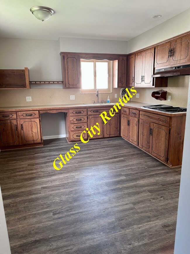 Photo - 650 Sandralee Dr