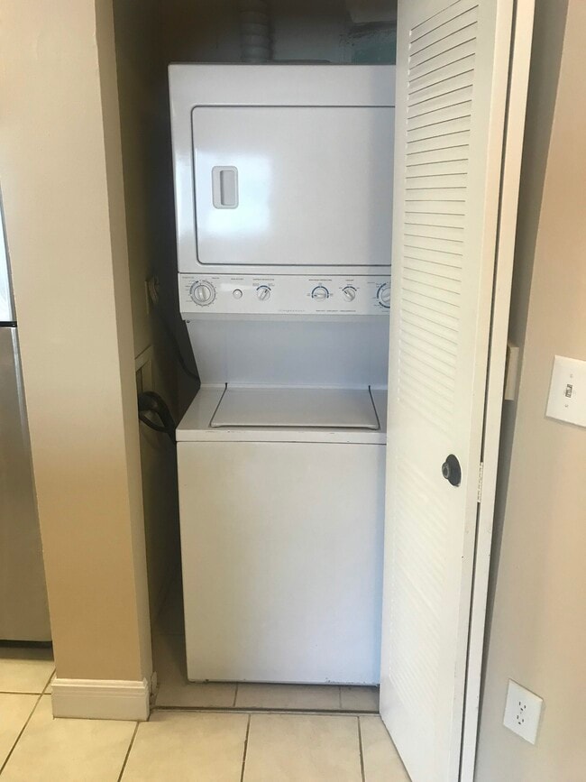 Photo - 2445 SW 18th Ter Unit 917