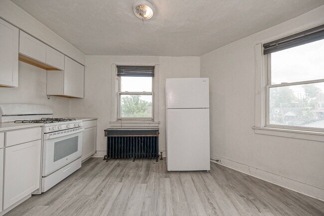 Photo - 2361 Brownsville Rd Unidad 3