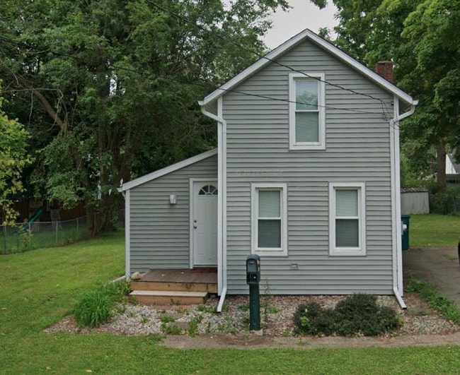 Photo - 430 E Vine St Casa