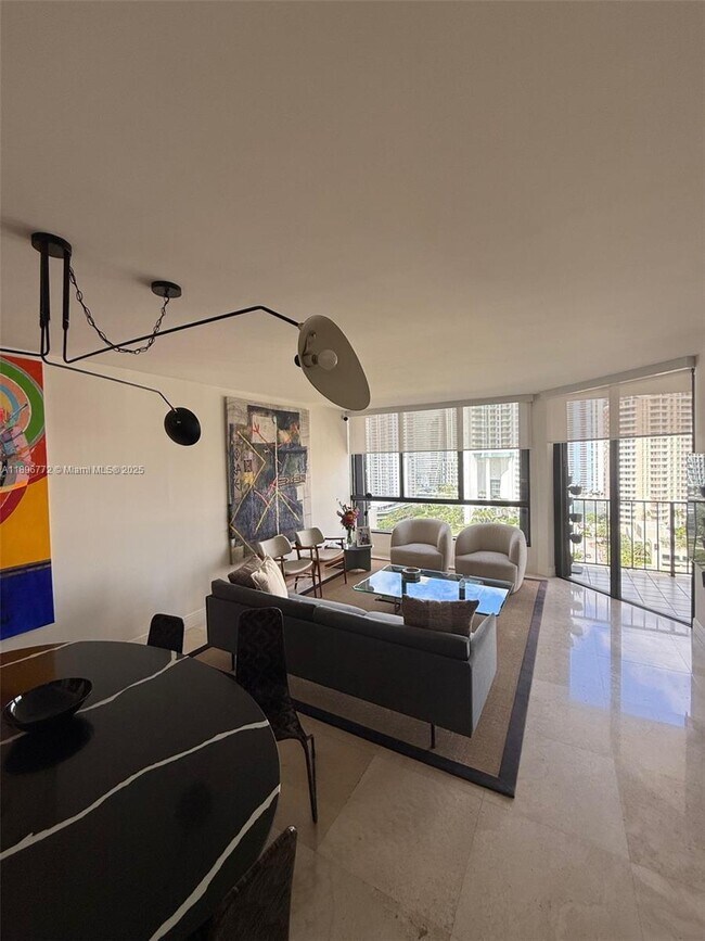 Building Photo - 520 Brickell Key Dr Unit A1910