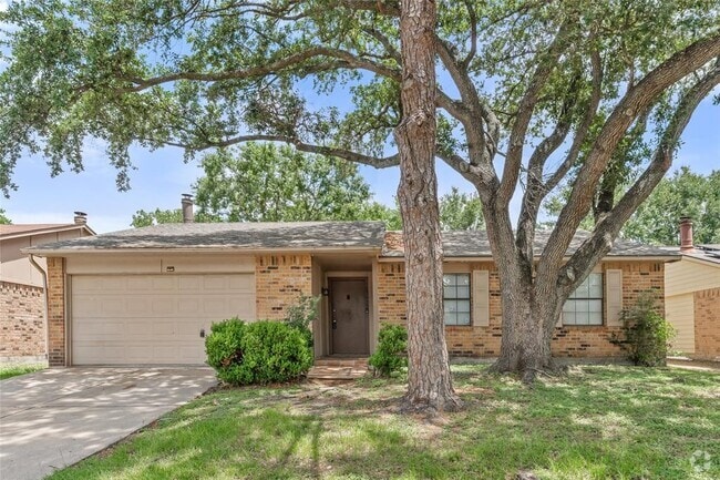 Building Photo - 17622 Autumn Hills Dr Rental
