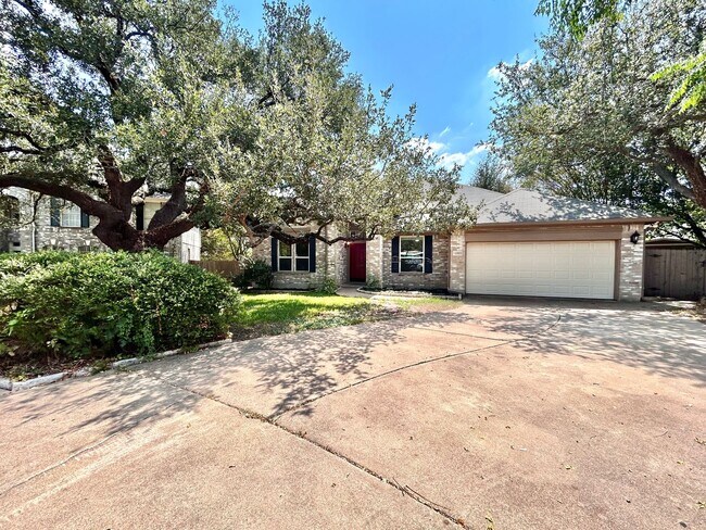 Photo - 4 Bed / 2 Bath Spacious One-Level Home wit...