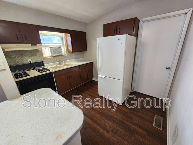 Photo - 3742 E Beulah Ave Unit 1