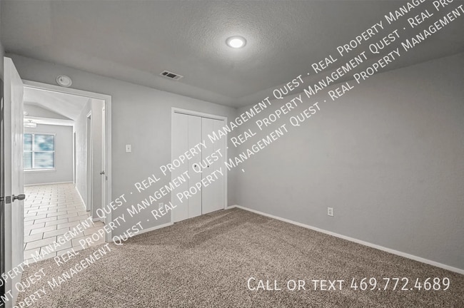 Photo - 1126 S Clark Rd