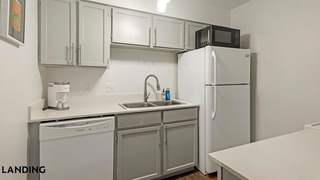 Photo - 1071 Clayton Ln Unidad M1424