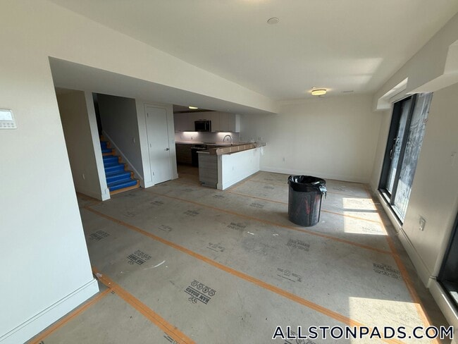 Photo - 1079 Commonwealth Ave Unidad 442