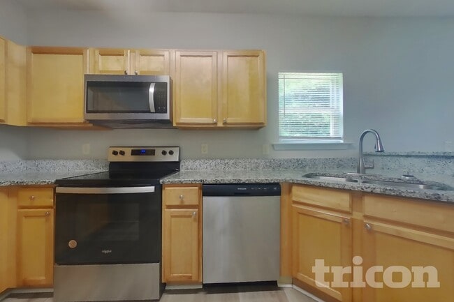 Photo - 39 Wyndham Ct