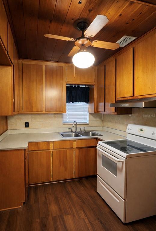 Photo - 118 E Pine St