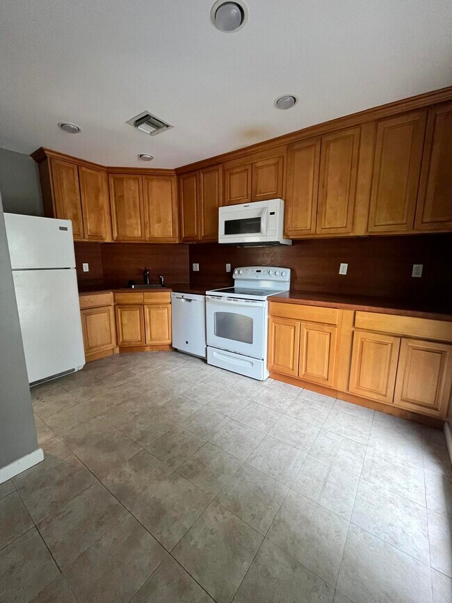 Photo - 1700 Presidential Way Unit 203