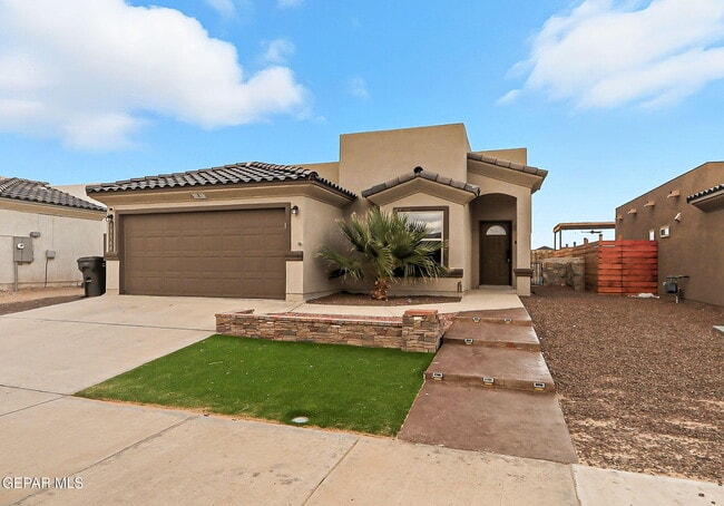Photo - 13960 Garforth Ave