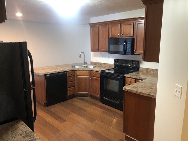 Photo - 9482 Shawnee Path Ln