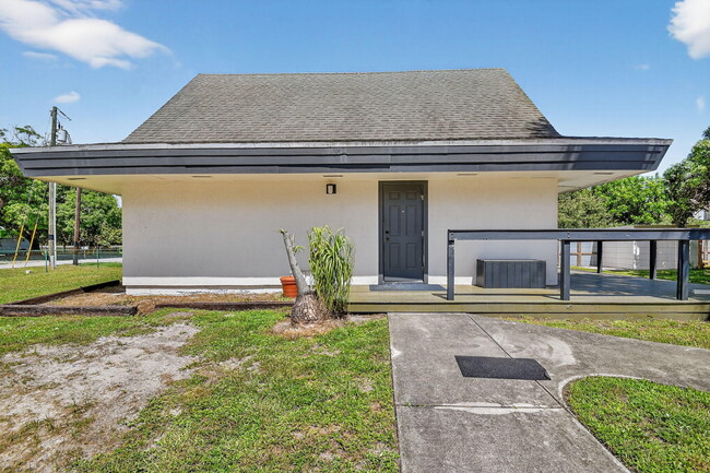 Photo - 3532 Coconut Rd
