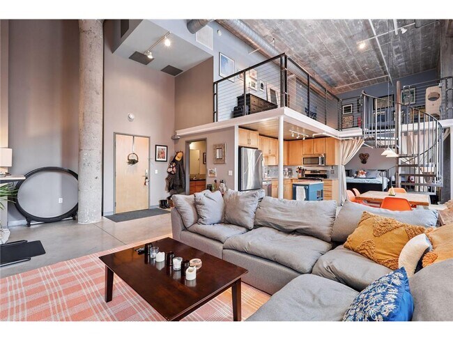 Building Photo - 250 Park Ave Unit 708