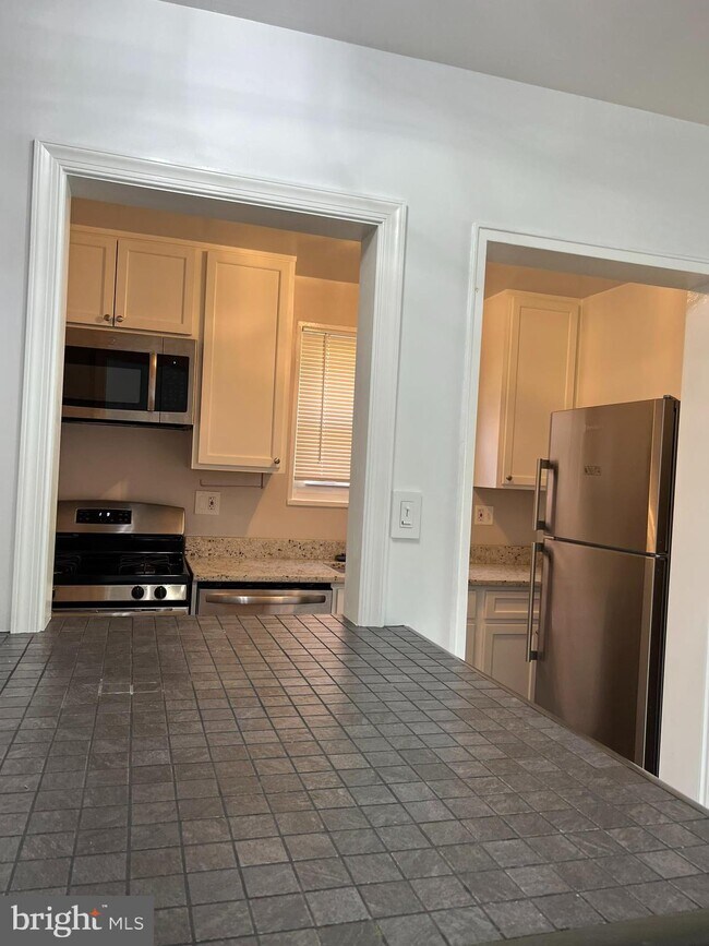 131 ster St NE Rental For Rent in Washington, DC