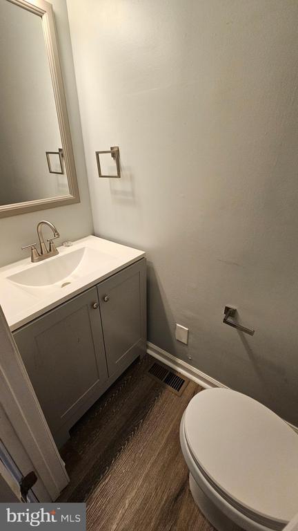 Photo - 2805 Erdman Ave