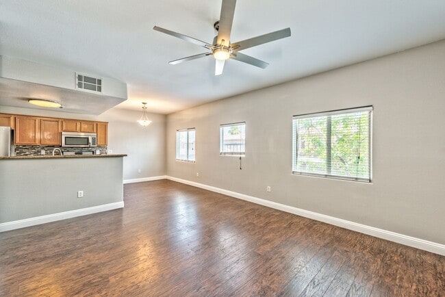 Photo - 7701 W Robindale Rd