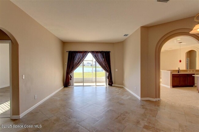 Photo - 3247 Peninsula Cir