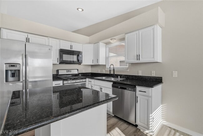 Building Photo - 7567 Violet Vista Ave