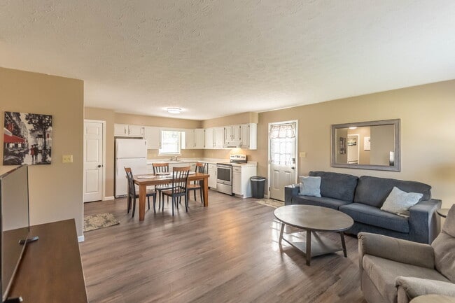 Corporate / Seasonal / Mid-term Rental - Furnished