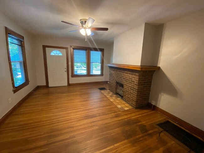 52 E Norwich Ave Unit 54