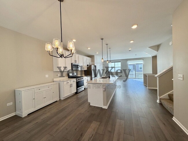 4131 Chelsea Mnr Cir