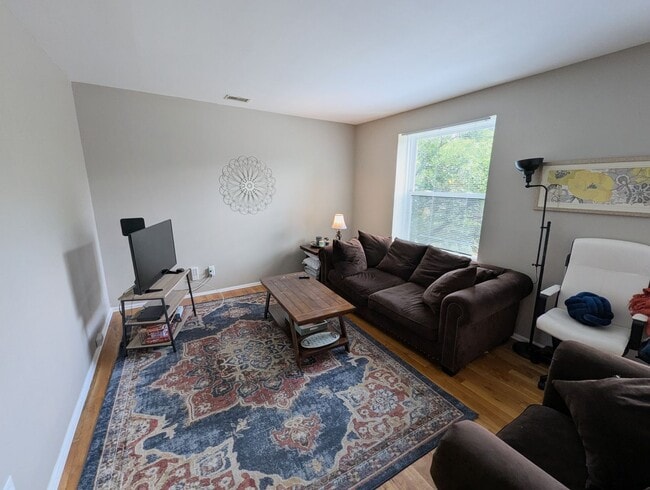 Photo - Fully Furnished Shaw Sanctuary **1/2 Off S...