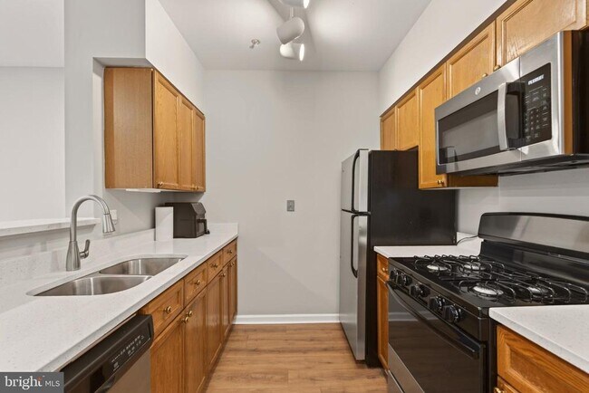 Photo - 12919 Alton Square Unit 220