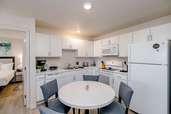 2220 N Glenville Dr Unit SI ID1039339P