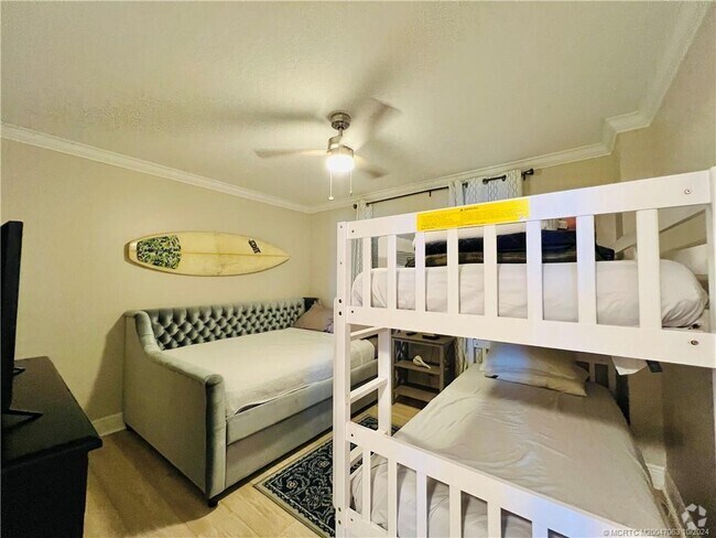 Building Photo - 7380 S Ocean Dr Unit 221 Rental