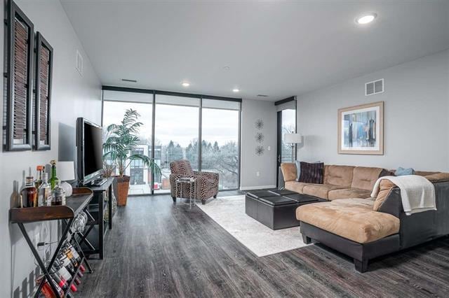 Building Photo - 1 University Way Rental