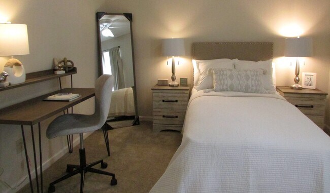 Yorktown Commons Luxury Apartments