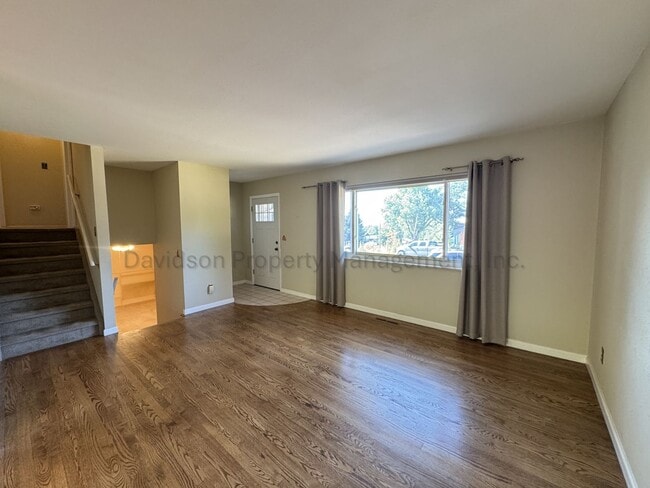 Photo - 1429 Auburn Dr