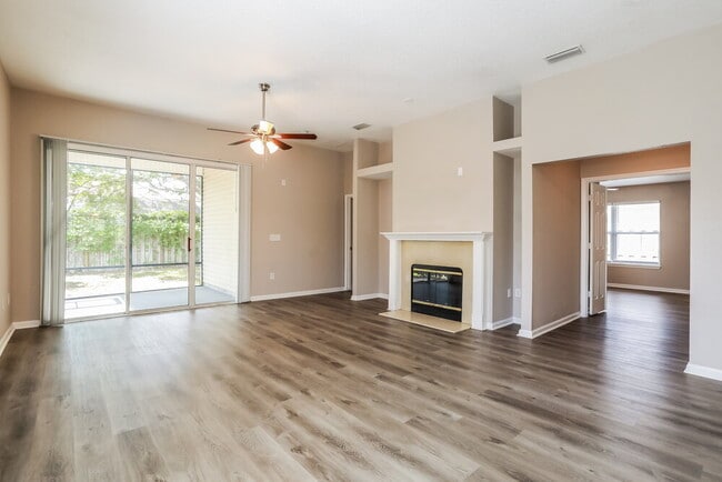 Photo - 1306 Ardmore St