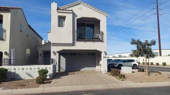 Building Photo - 290 E Markwood Dr