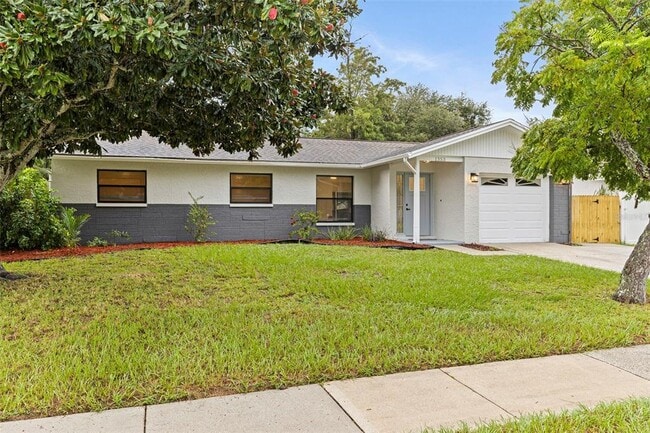 Building Photo - 1353 Wildwood Ct