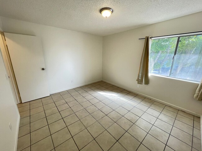 Photo - 4758 Imperial Ave Unidad 4