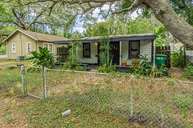 Photo - 10704 N Annette Ave