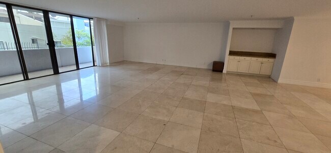 10660 Wilshire Blvd Unit 309